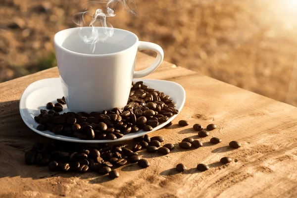 Morning coffee on the lake. — Stock Photo, Image