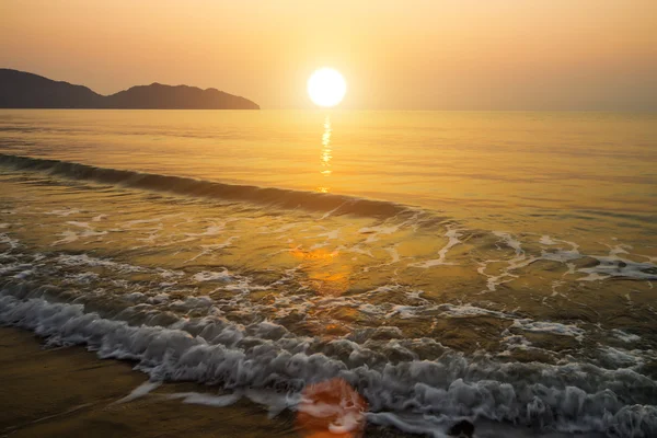 Утро на пляже Таиланда . — стоковое фото