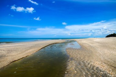 denize akan atık su.