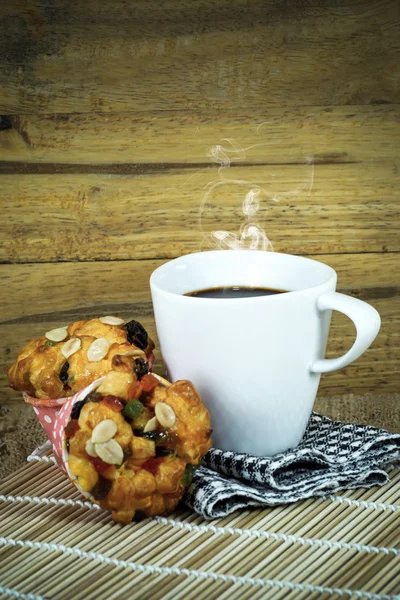 Cupcake and coffee. — Stock Photo, Image