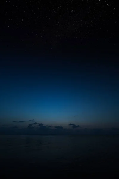 Vertical Seascape Céu Crepúsculo Com Estrela Lago — Fotografia de Stock