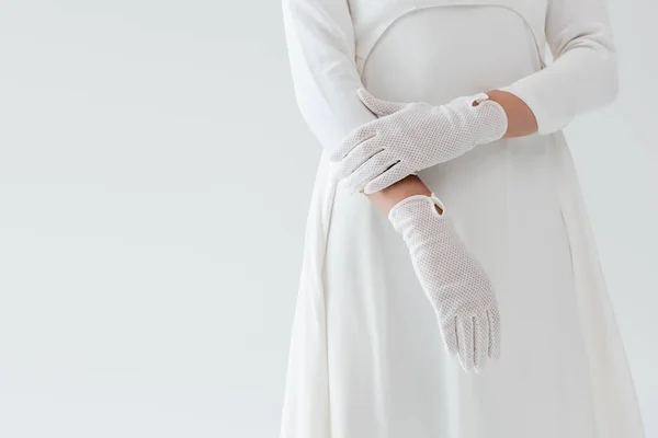 Vista Recortada Novia Guantes Vestido Blanco Aislado Gris — Foto de Stock