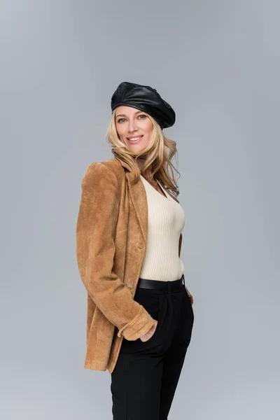 Happy Blonde Woman Stylish Leather Beret Beige Blazer Posing Hands — Stock Photo, Image