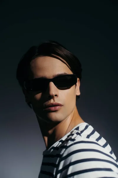 Brunette Model Sunglasses Posing Grey Background Lighting — Stock Photo, Image