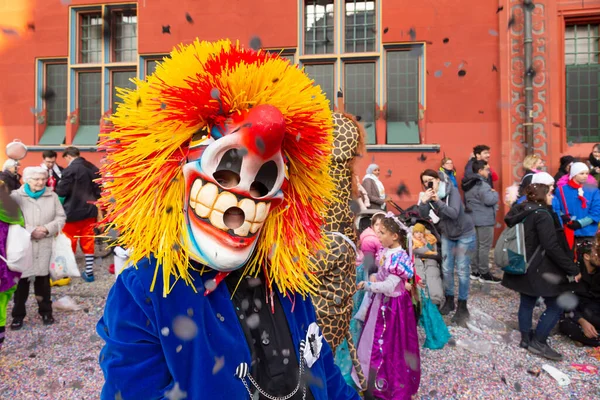 Svizzera Basilea Marzo 2022 Primo Piano Partecipante Carnevale Che Lancia — Foto Stock