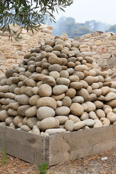 Pilha de umas pedras arredondadas — Fotografia de Stock