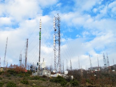 Telekomünikasyon antenler