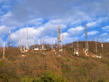 Telekomünikasyon antenler