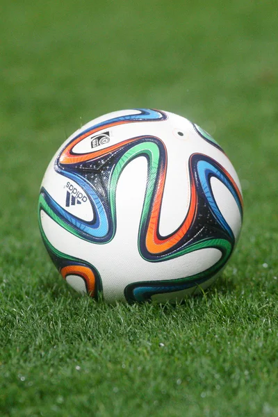 タグ mundial brazuca ボール サッカー アディダス ロイヤリティフリーのストック画像