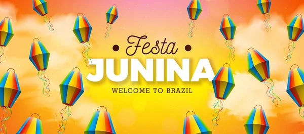 Festa Junina Illustration with Paper Lantern and Typography Lettering on Sun Yellow Cloudy Sky Fonu. Vektör Brezilya Haziran Sao Joao Bayram Tasarımı, Kutlama Kartı, Davetiye veya Tatil