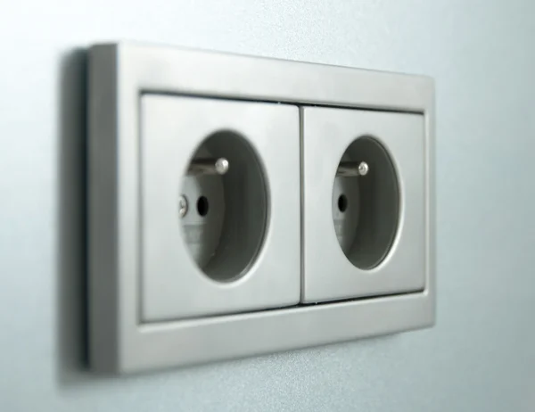 evde elektrik prizi