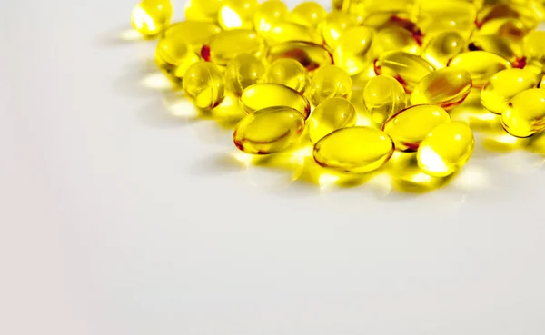 Yellow round tablets — Stock Photo, Image