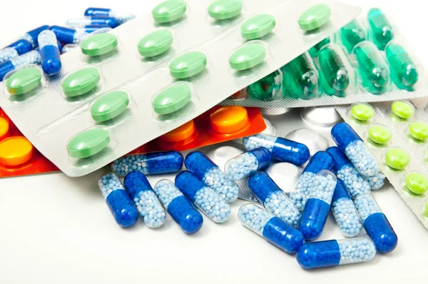 Pills on health packs and bulk — Stock Photo, Image