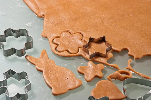 Baking Gingerbread Cookies — Stock Photo, Image