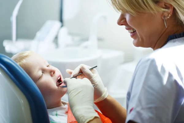 Dental Office Visit — Stock Photo, Image