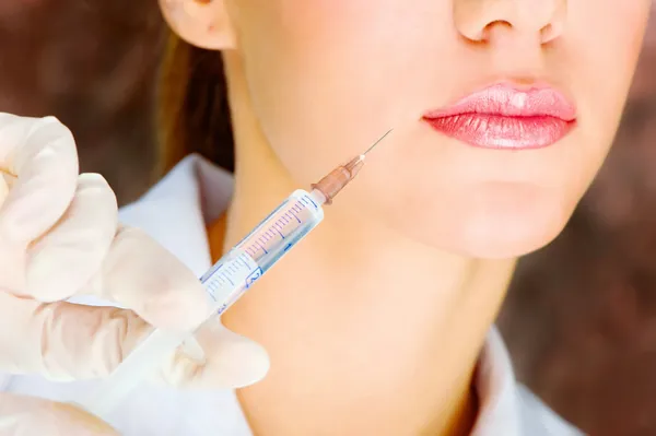 Botox ile şırınga — Stok fotoğraf