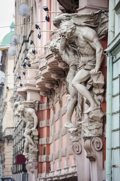 Detalhes arquitetônicos de Lvov Lviv, Ucrânia — Fotografia de Stock