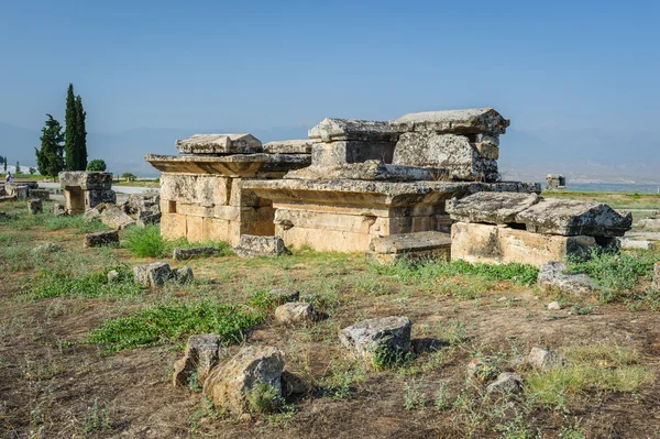 Ruinen von Hierapolis, jetzt Pamukkale — Stockfoto