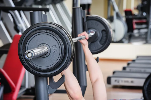 Barbell bench press — Stock Photo, Image