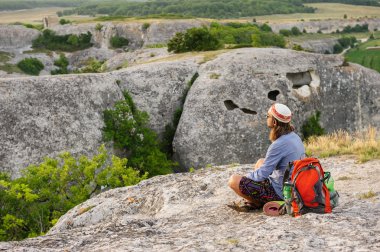 adam dinlenme hiking