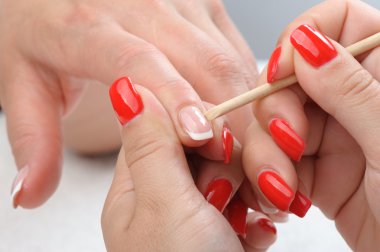 uygulama - cuticles temizlik manikür