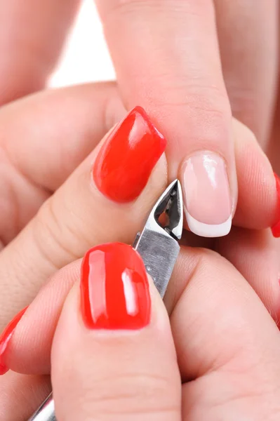 Manicure applicata - taglio della cuticola — Foto Stock