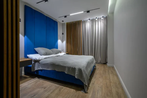 Gezellige Luxe Master Bedroom Blauwe Grijze Kleuren Met Elegante Moderne — Stockfoto