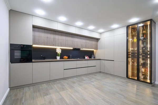 Moderno Escaparate Interior Cocina Gris Moderno Con Muebles Minimalistas — Foto de Stock