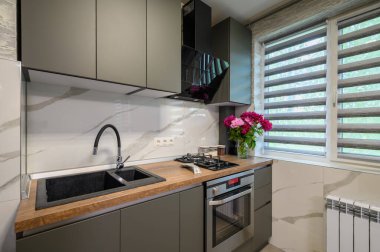 Modern moda gri mutfağın atölye kapanışı