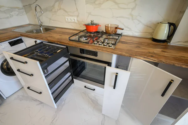 Closeup White Wooden Modern Kitchen Furniture Some Drawers Ejected High — Foto Stock