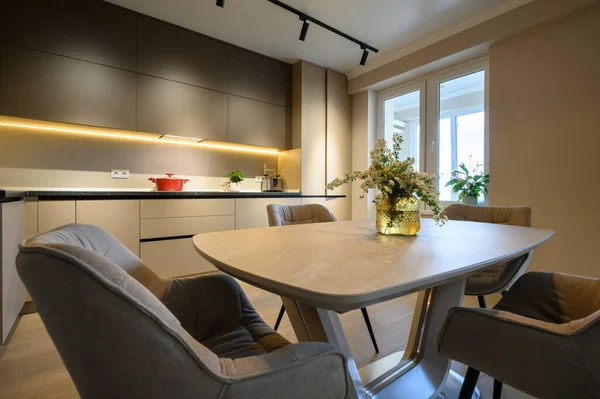 Modern Grey Luxurious Kitchen Studio Apartment Interior Closeup Dining Table — ストック写真