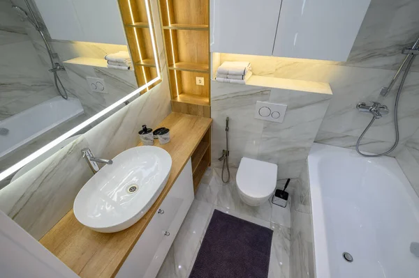 Luxury Bathroom Interior Marble Tiles Walls Large Mirror Low Angle — Stock Photo, Image