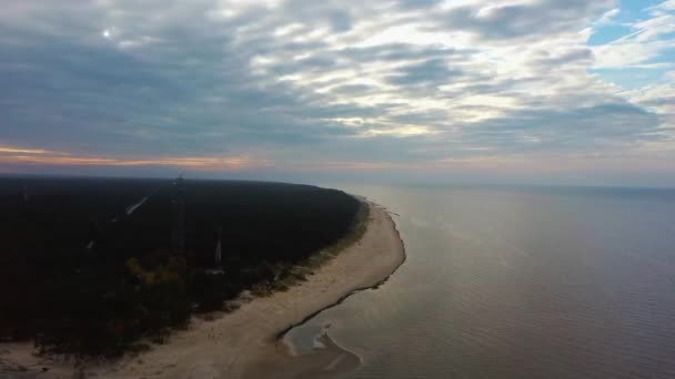 Flygfoto Över Kolka Cape Östersjön Lettland Höstkvällen Solnedgång Kolka Horn — Stockvideo
