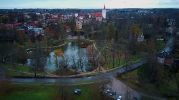 Panoramic Cesis City Letonia Vista Aérea Con Iglesia Medieval Johns — Vídeos de Stock