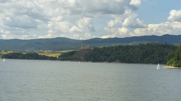 Zamek Niedzicy Znany Również Jako Zamek Dunajca Nad Jeziorem Czorsztynińskim — Zdjęcie stockowe