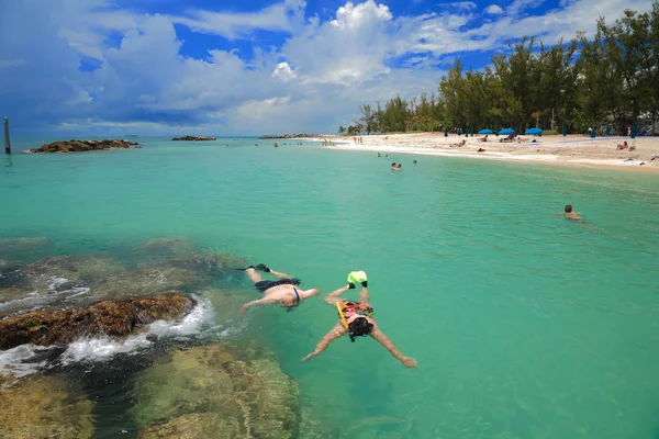 Tropical beach — Stock Photo, Image