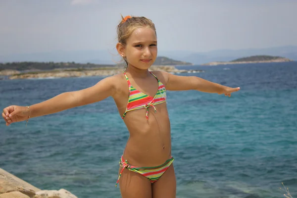 Chica en el mar — Foto de Stock