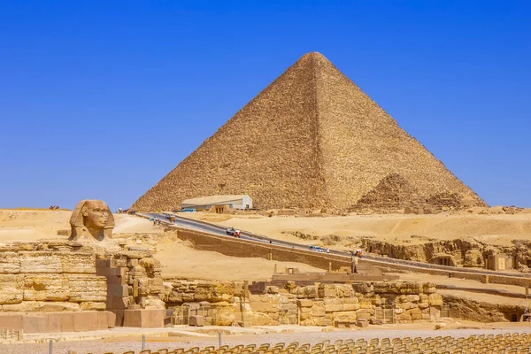 Nagy Piramisok Szfinx Emlékmű Gíza Kairó Egyiptom — Stock Fotó