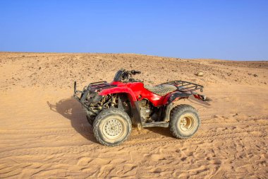 Mısır çölünde Atv aracı