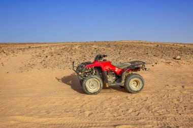 Mısır çölünde Atv aracı