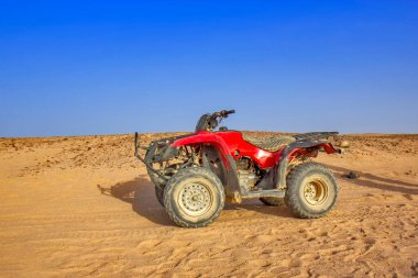Mısır çölünde Atv aracı