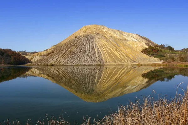 Mullock Hill Atrás Open Pit Bor Veliki Krivelj Sérvia — Fotografia de Stock