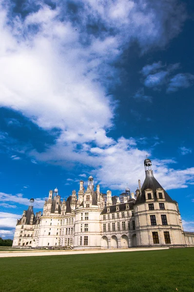 El castillo medieval francés más grande (Valle del Loira ) — Foto de Stock