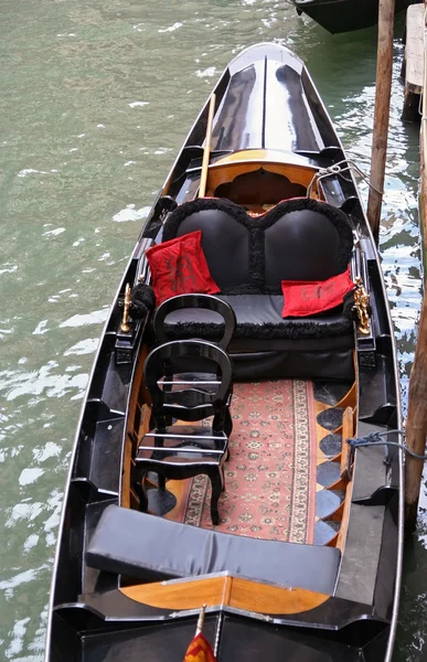 Gondola boat — Stock Photo, Image