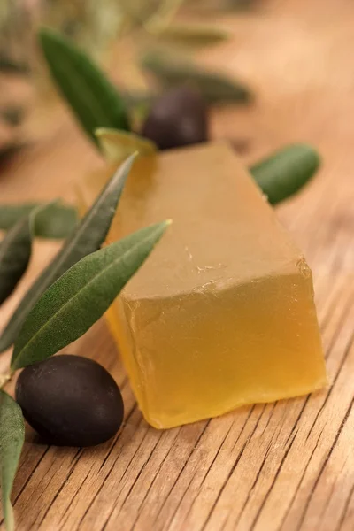 Domowe mydło z oliwy z oliwek — Zdjęcie stockowe