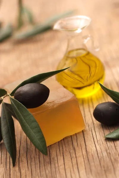 Homemade soap made from olive oil — Stock Photo, Image