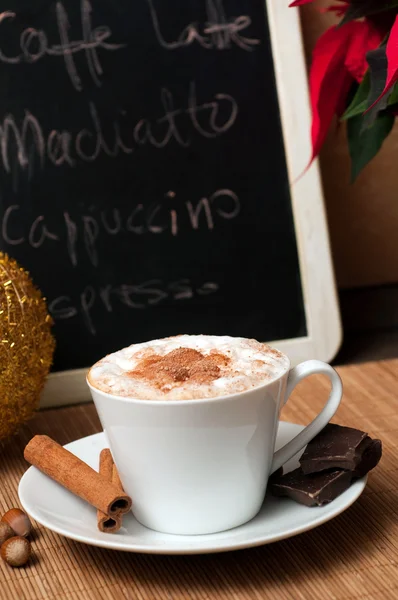 Cup of delicious coffee — Stock Photo, Image