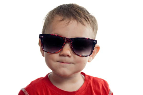 เด็กทารกที่เจ๋งใส่แว่นกันแดด — ภาพถ่ายสต็อก
