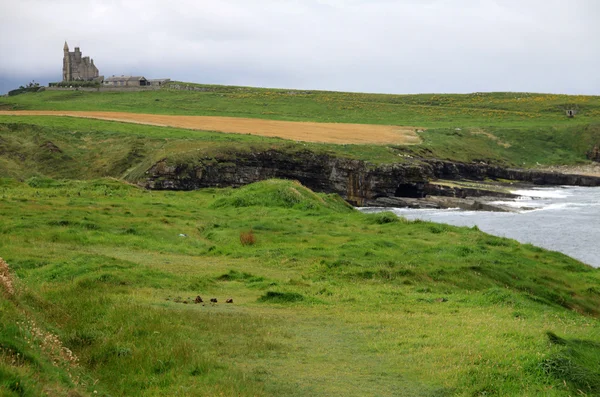 Castelo na capa em Sligo County, Irlanda — Fotografia de Stock