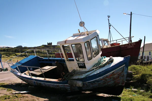 Barcos en Inisheer — Foto de Stock